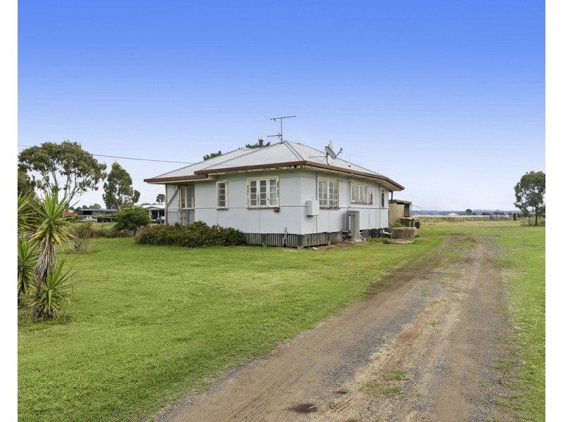 22 Alfred Street, Cambooya QLD 4358