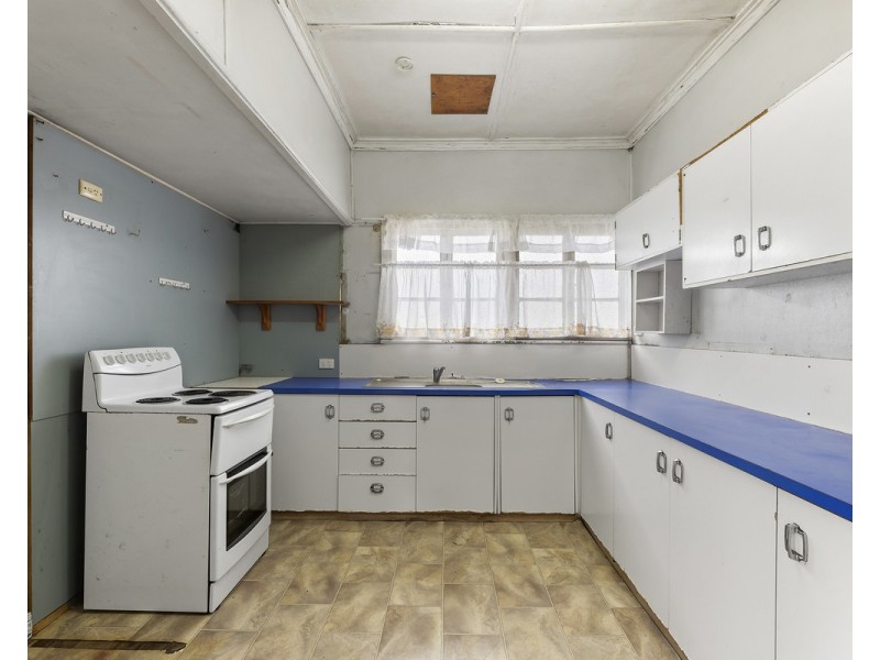 22 Alfred Street, Cambooya QLD 4358