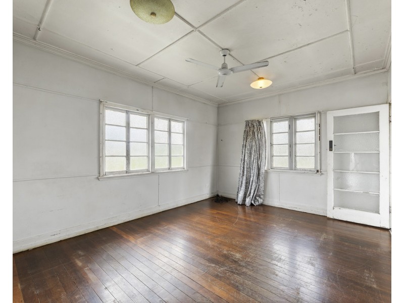 22 Alfred Street, Cambooya QLD 4358