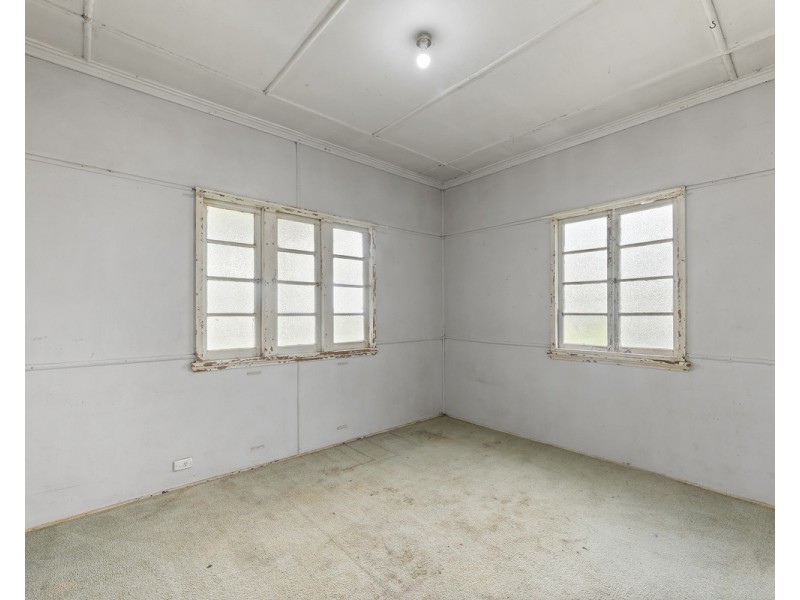 22 Alfred Street, Cambooya QLD 4358