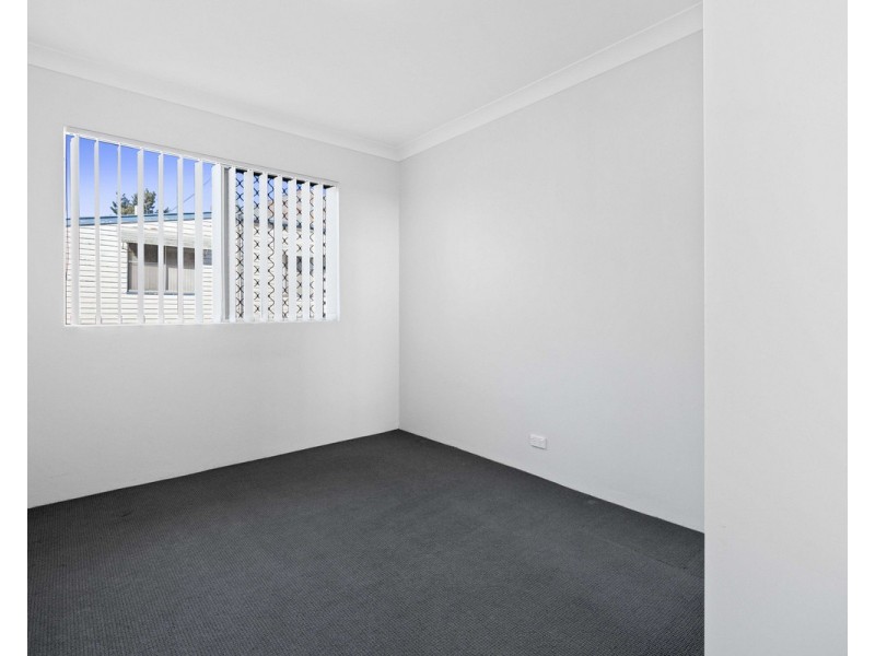 1/277a James Street, Newtown QLD 4350