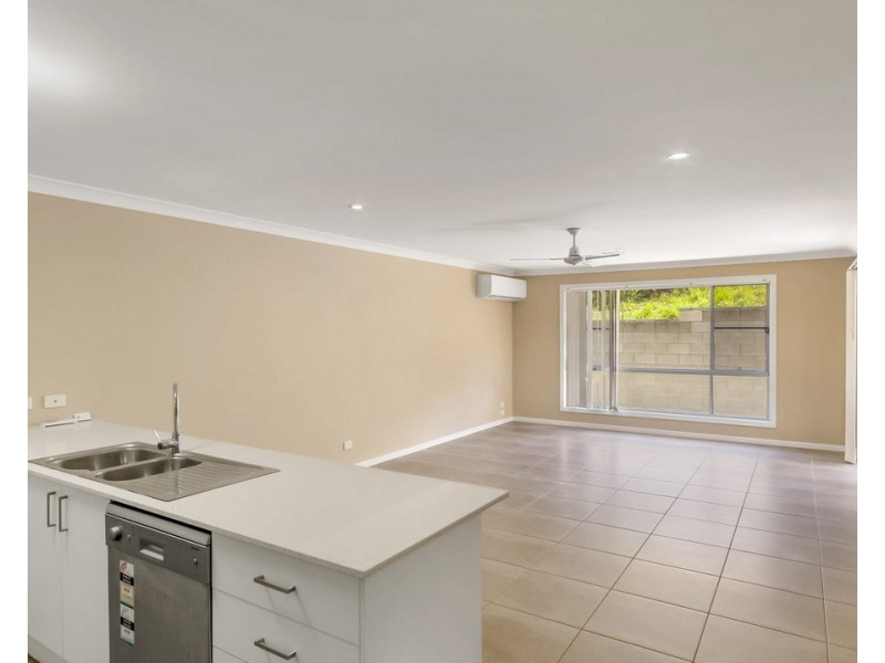 1/24 Alpine Court, Cranley QLD 4350