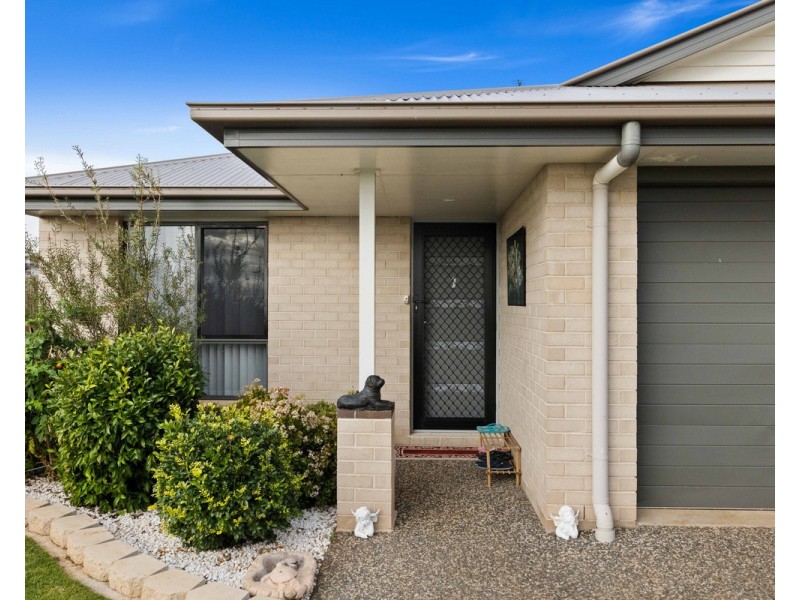 1/6 Adelaide Street, Cranley QLD 4350