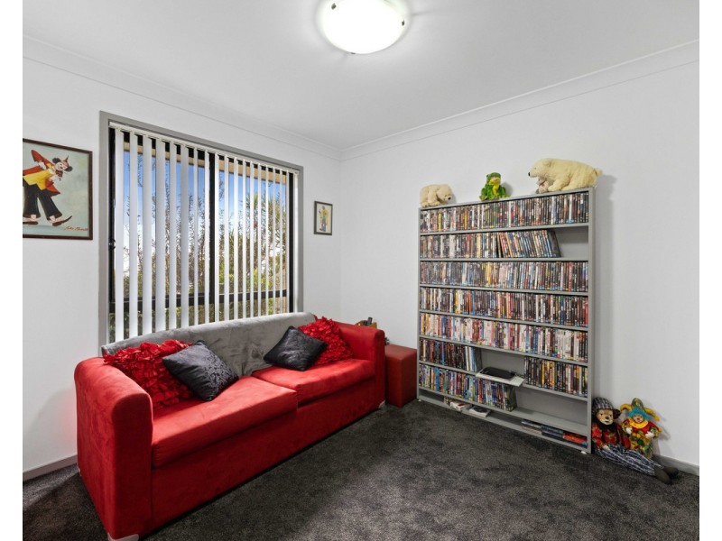 1/6 Adelaide Street, Cranley QLD 4350