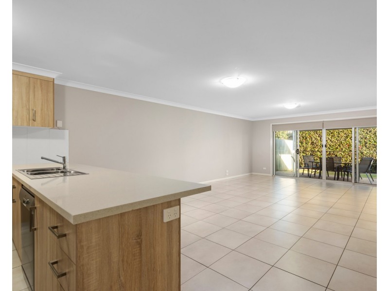 2/8 McMorrow Street, Kearneys Spring QLD 4350