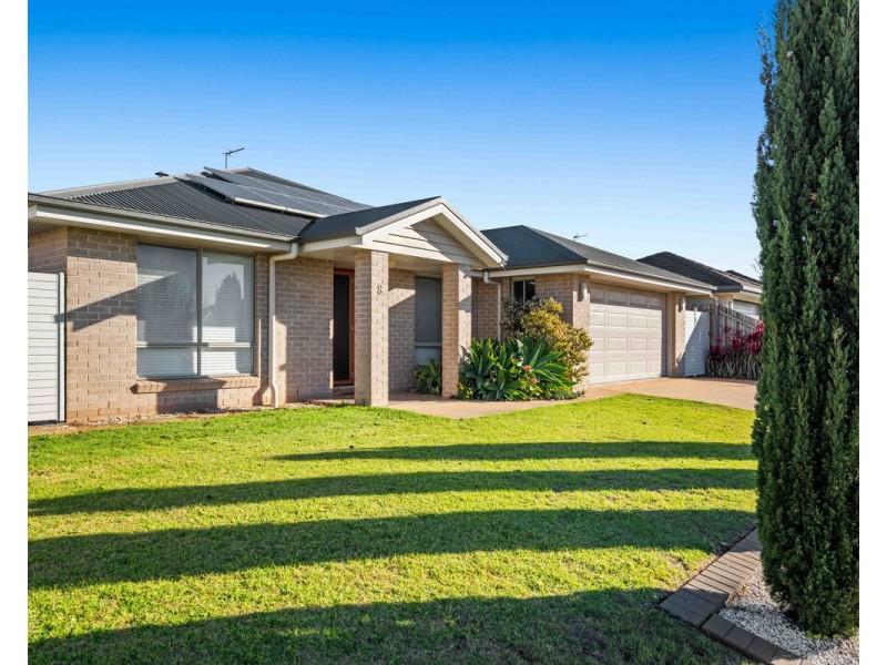 8 Lanagan Court, Middle Ridge QLD 4350