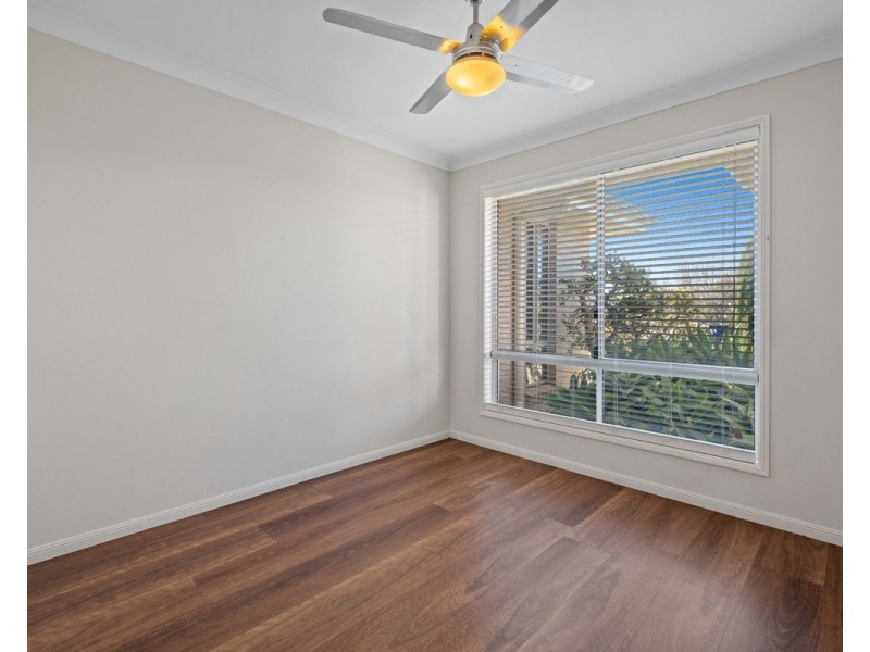 8 Lanagan Court, Middle Ridge QLD 4350