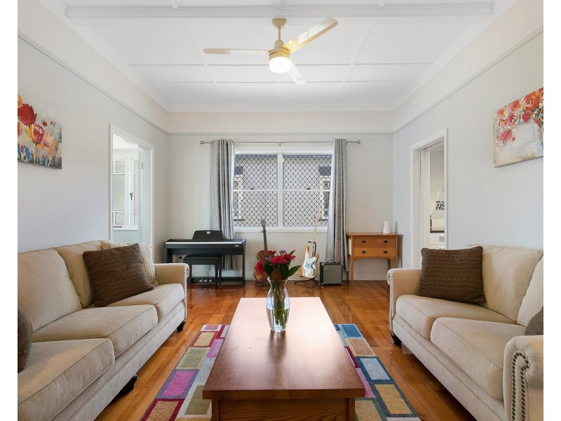 14 Leonard Street, East Toowoomba QLD 4350