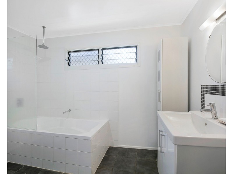 14 Leonard Street, East Toowoomba QLD 4350