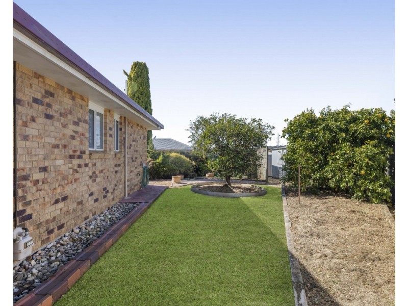 26 Fern Drive, Kearneys Spring QLD 4350