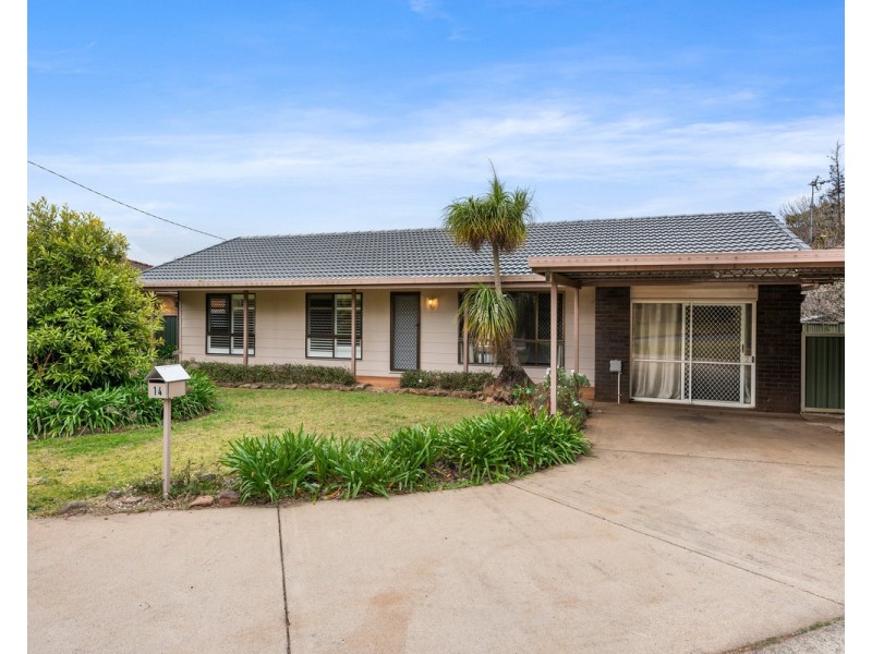 14 Talinga Street, Mount Lofty QLD 4350