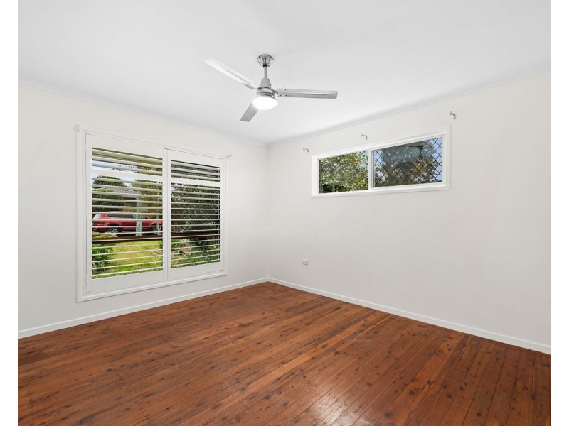 14 Talinga Street, Mount Lofty QLD 4350