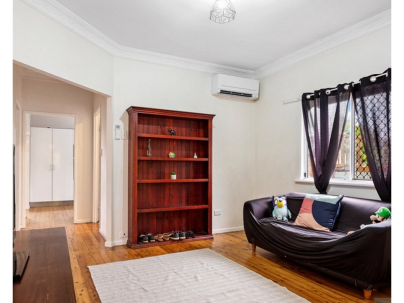 2 Cox Street, Wilsonton QLD 4350