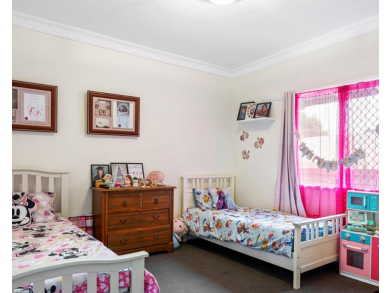 2 Cox Street, Wilsonton QLD 4350
