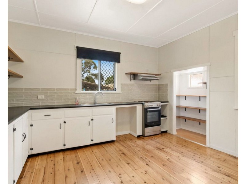 18 Power Street, Harristown QLD 4350