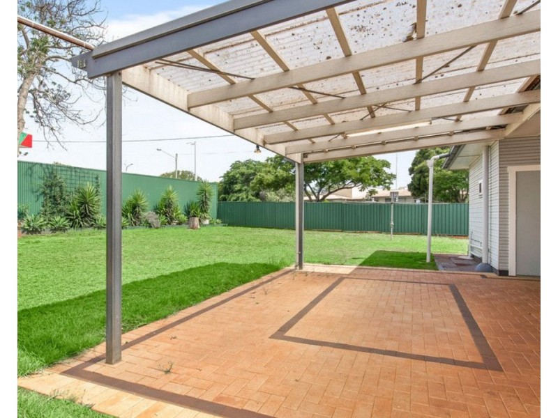 18 Power Street, Harristown QLD 4350