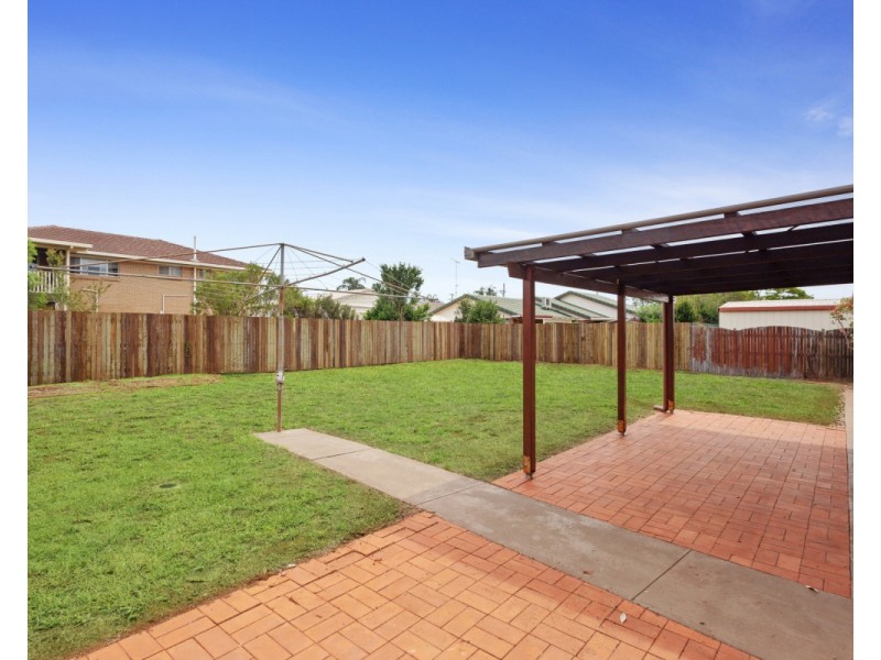18 Panda Street, Harristown QLD 4350