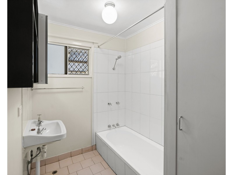 22 O`Brien Street, Harlaxton QLD 4350