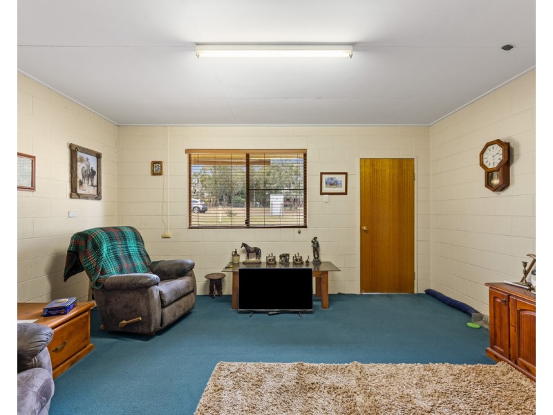2 Skyview Street, Meringandan West QLD 4352