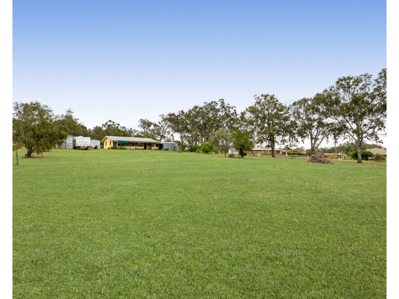 2 Skyview Street, Meringandan West QLD 4352