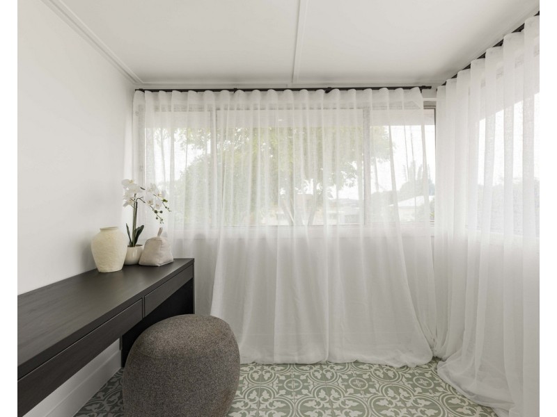 10 Avondale Street, Newtown QLD 4350