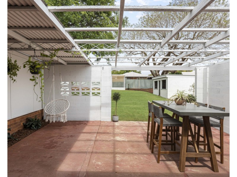 10 Avondale Street, Newtown QLD 4350
