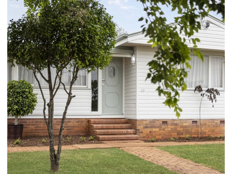 10 Avondale Street, Newtown QLD 4350