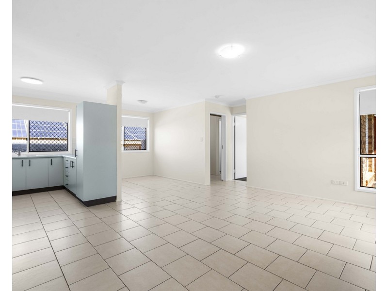 21 Halsworth Street, Cranley QLD 4350