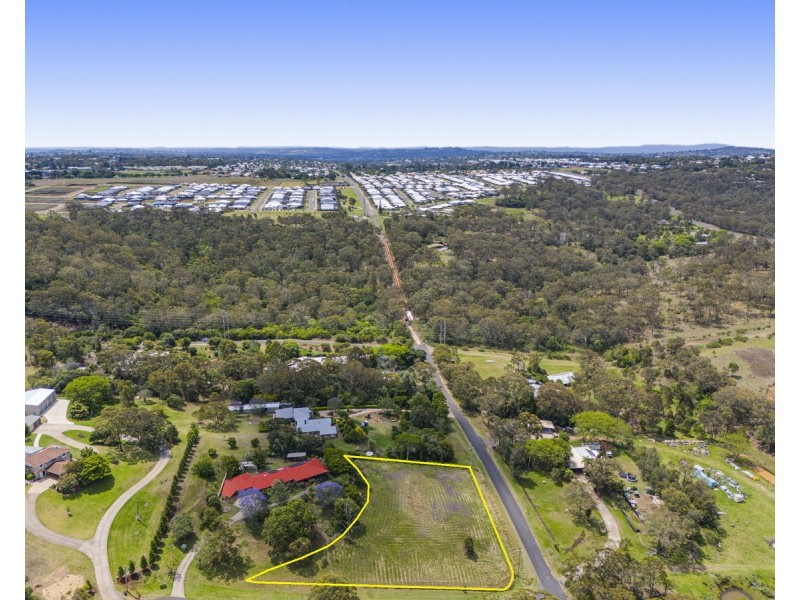 6 Doyle Court, Top Camp QLD 4350