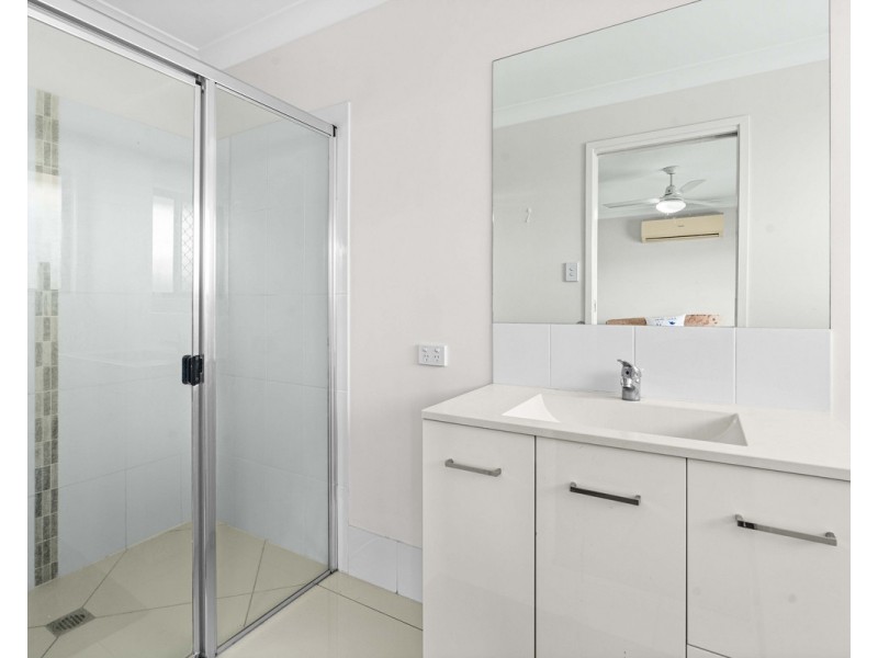 27 Magpie Drive, Cambooya QLD 4358