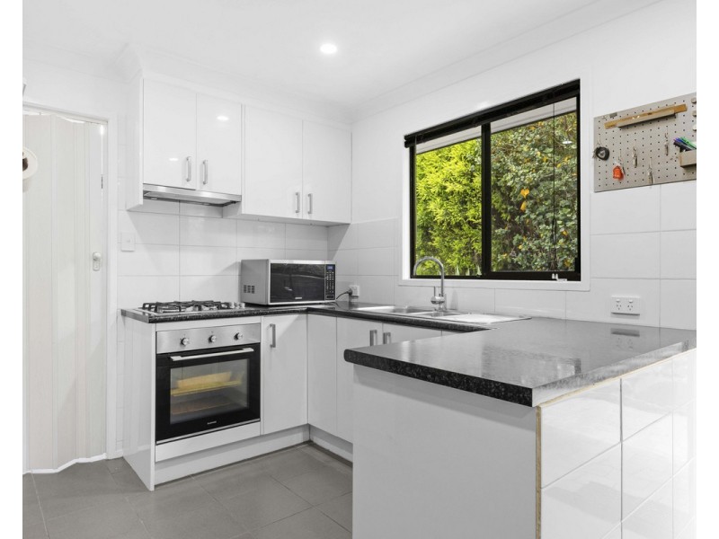 20 Redlands Drive, Gowrie Junction QLD 4352