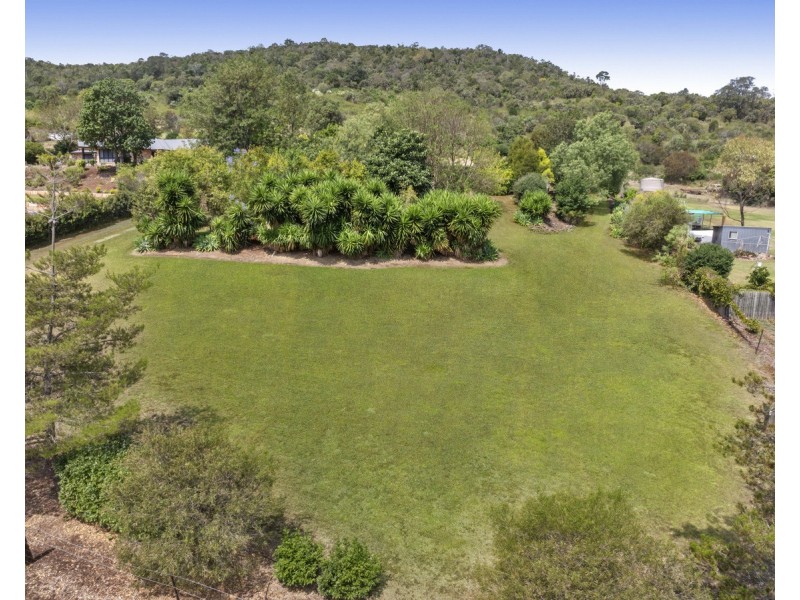 20 Redlands Drive, Gowrie Junction QLD 4352