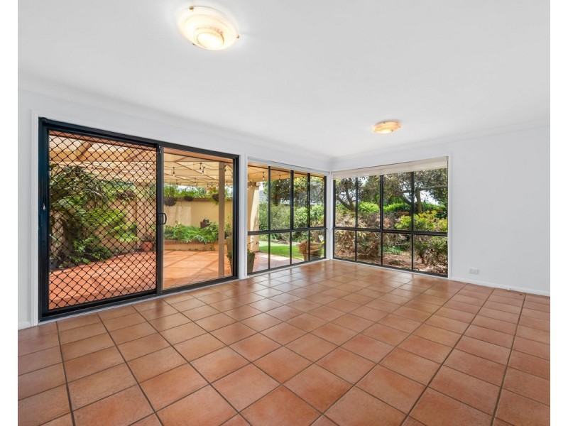 5 Turnberry Court, Middle Ridge QLD 4350