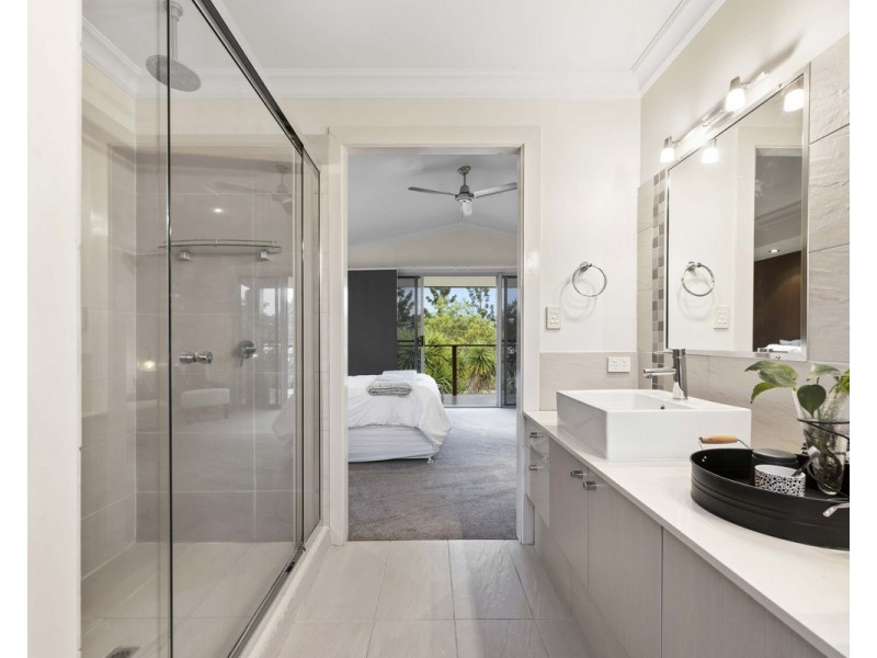 2 Pendrea Close, Kleinton QLD 4352