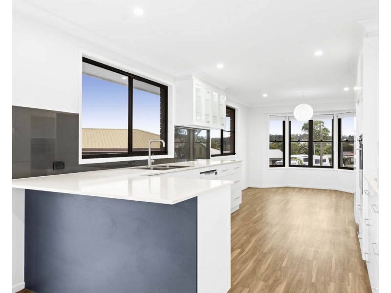 15 Zoe Court, Centenary Heights QLD 4350