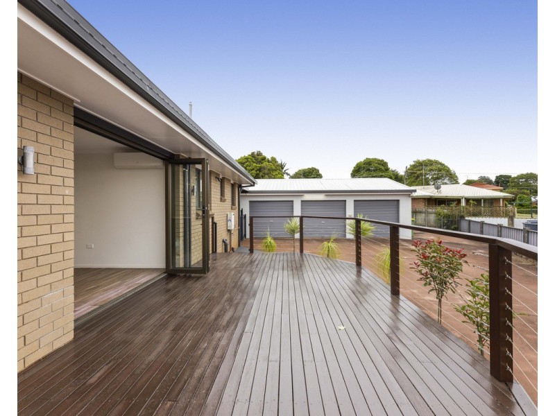 15 Zoe Court, Centenary Heights QLD 4350