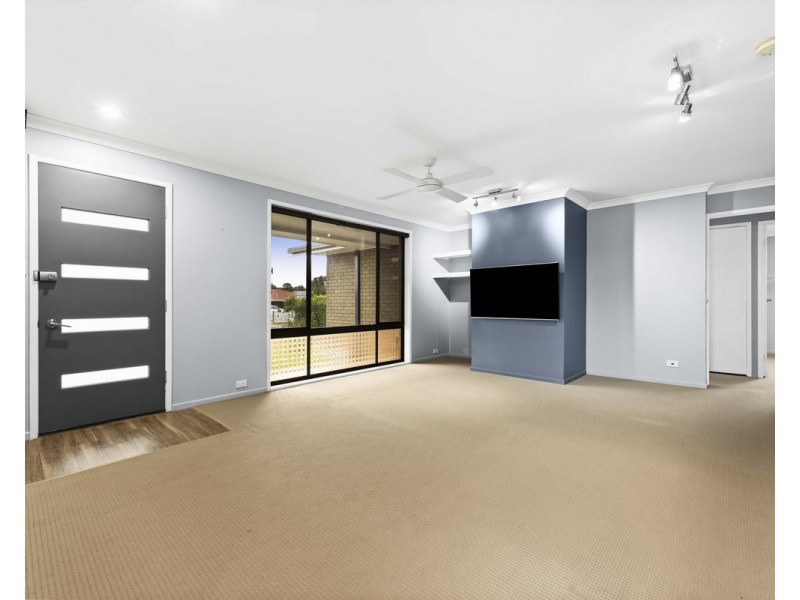15 Zoe Court, Centenary Heights QLD 4350