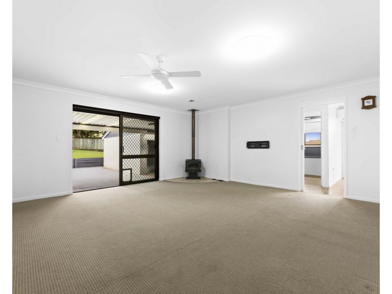 15 Zoe Court, Centenary Heights QLD 4350