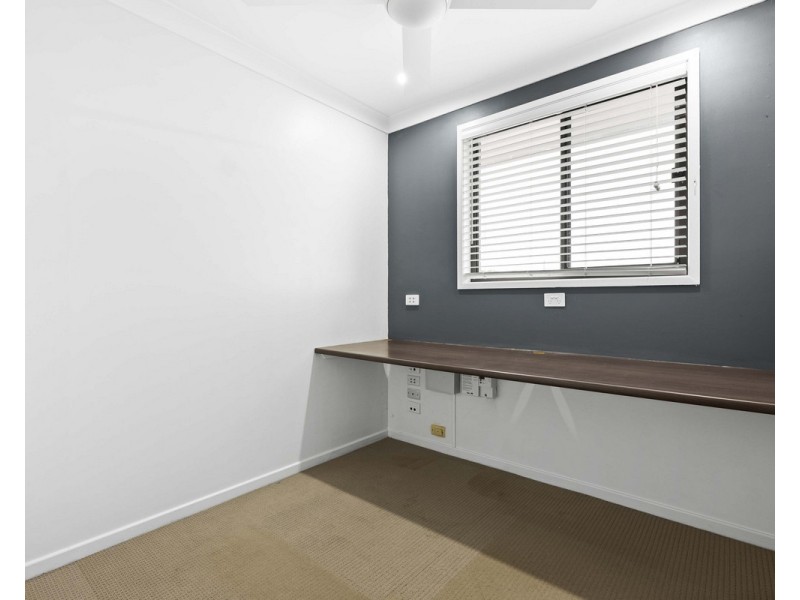 15 Zoe Court, Centenary Heights QLD 4350