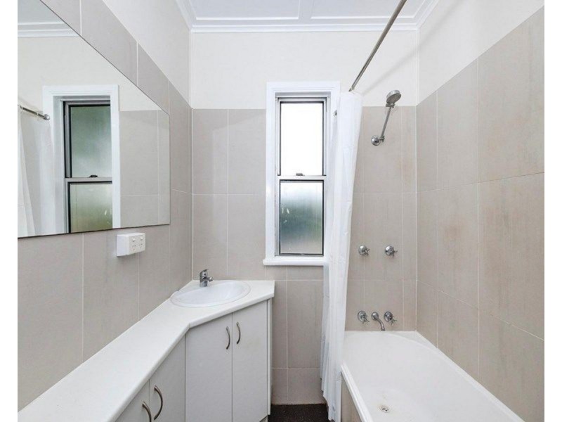 14 Goode Street, Newtown QLD 4350