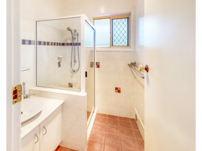 4/123 Taylor Street, Newtown QLD 4350