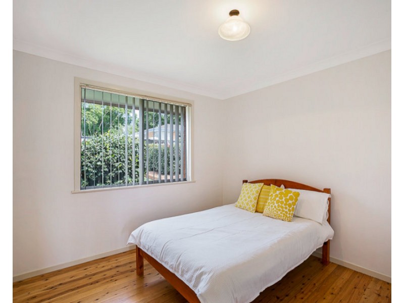 18 Loch Street, Centenary Heights QLD 4350