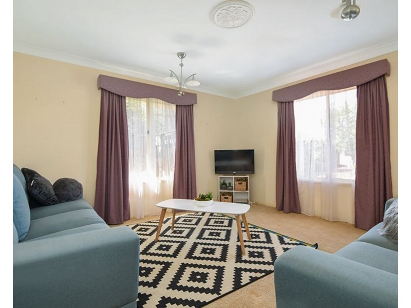 18 Honeyeater Drive, Highfields QLD 4352