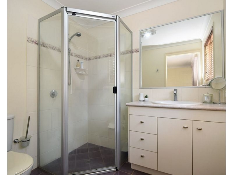 18 Honeyeater Drive, Highfields QLD 4352