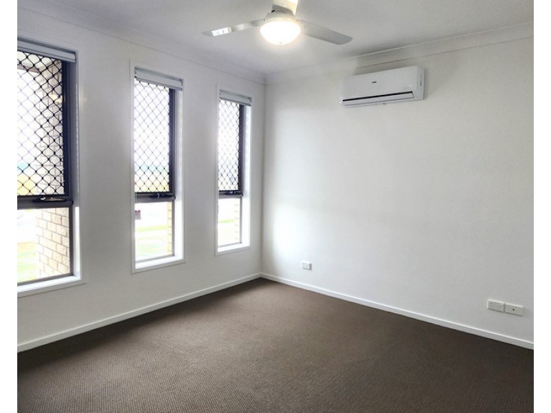 1 Darling Circuit, Plainland QLD 4341