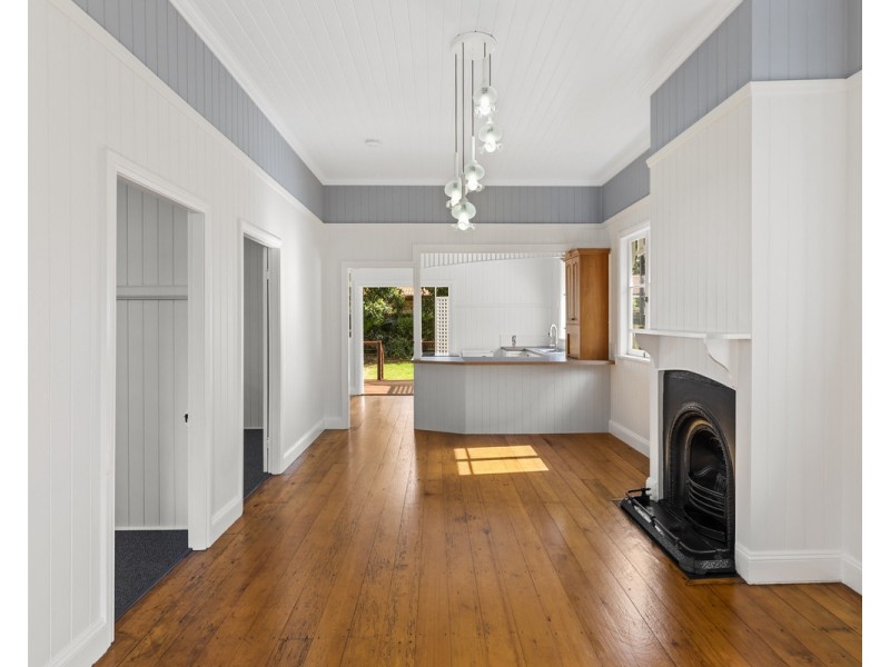 8 Garget Street, East Toowoomba QLD 4350