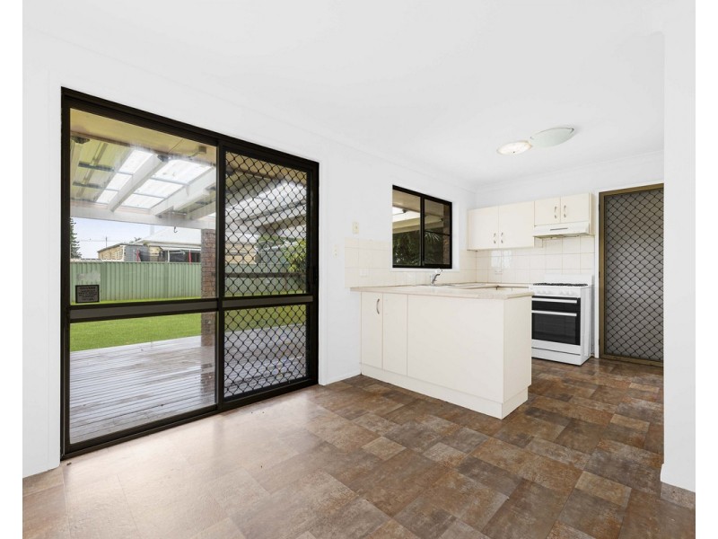 10 Cloake Street, Rockville QLD 4350