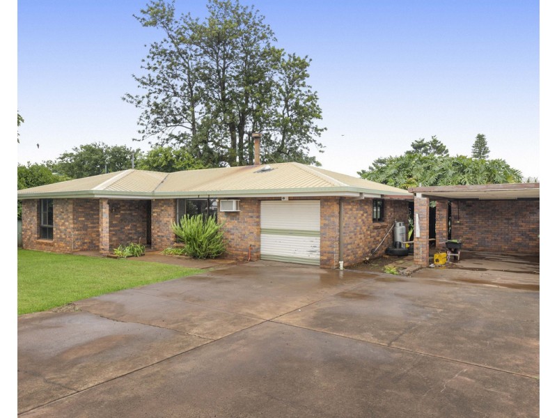 10 Cloake Street, Rockville QLD 4350