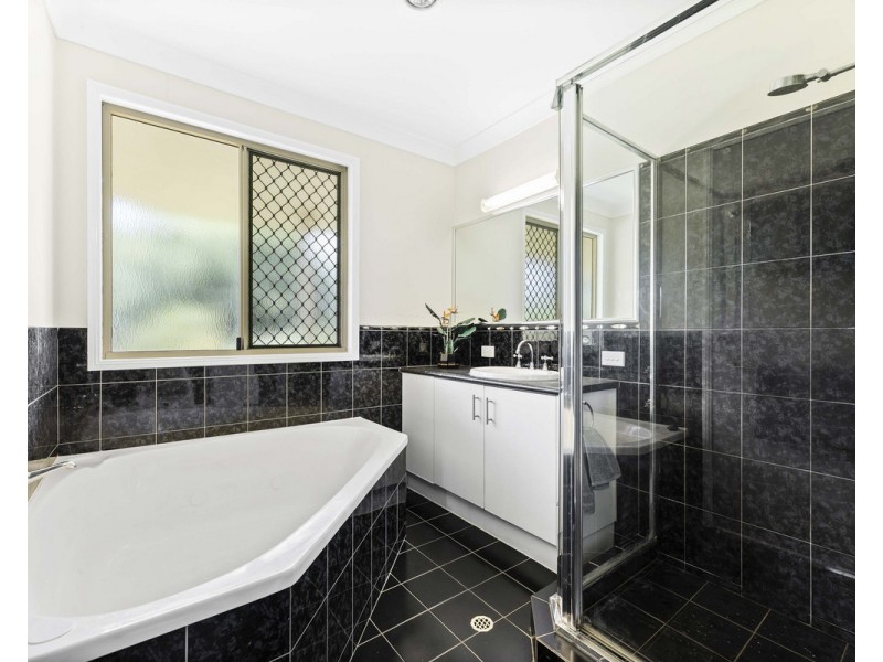 26 Garrett Road, Meringandan QLD 4352