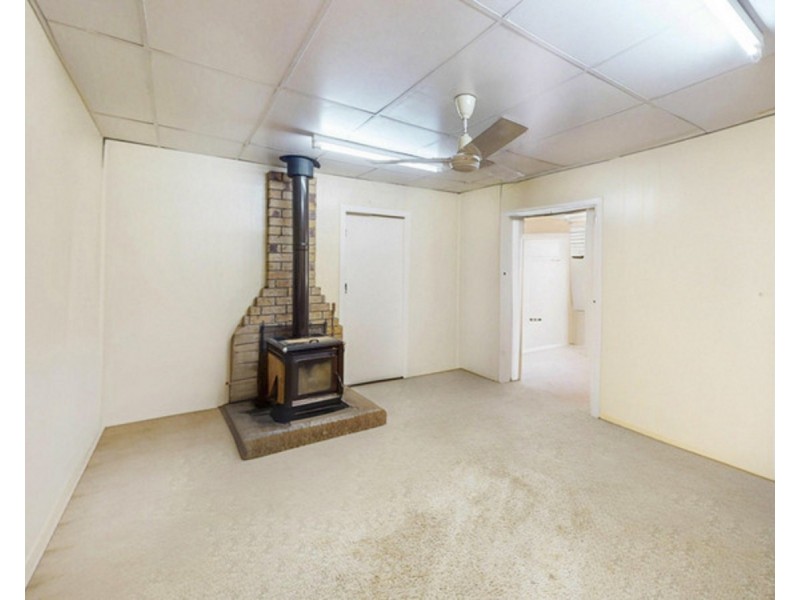 28 Vanity Street, Rockville QLD 4350